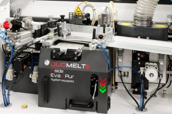 Duo Melt feature on the Model Dynamic 9 C-Motion Automatic Edgebander