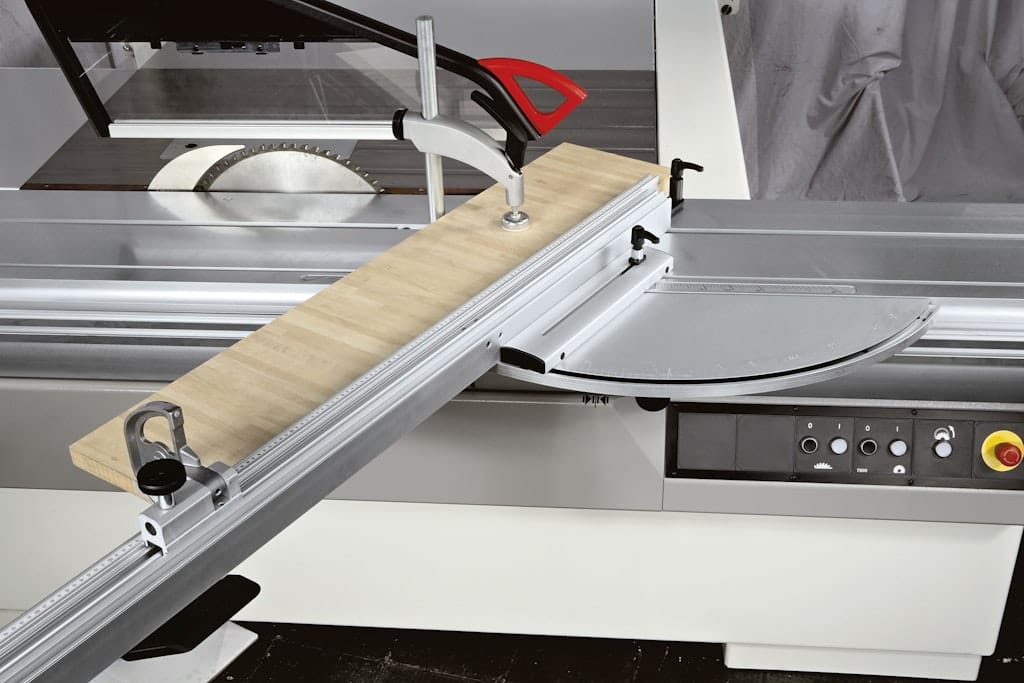 SCM Class SI 550EP Sliding Table Panel Saw - Image 10